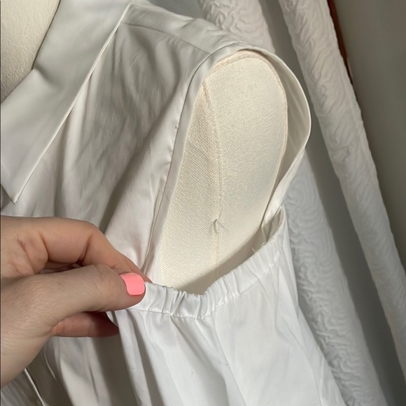 Saks Fifth Avenue White Long-Sleeve Cold-Shoulder Shirt Large - Picture 8 of 11